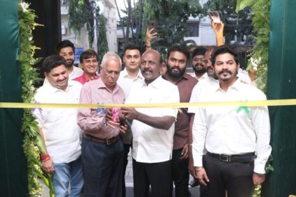 முக்கிய பிரமுகர்கள் கலந்துகொண்டு சிறப்பித்த “பார்பிக்யூ” கடை திறப்பு விழா !